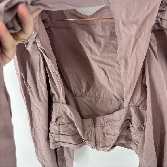 HYFVE Elegant Puff Sleeve Blouse in Taupe - Picture 5 of 8